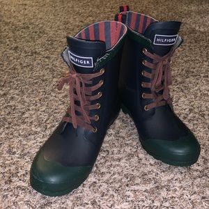 TOMMY HILFIGER RAIN BOOTS